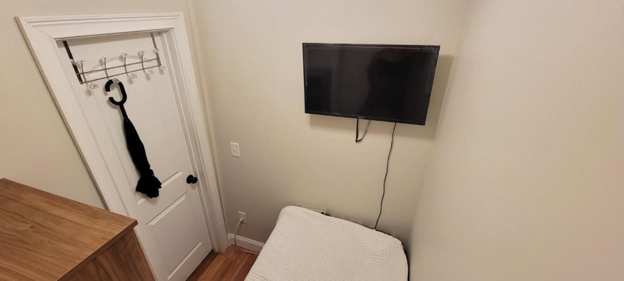 Private Bedroom Near 보스톤 외부 사진