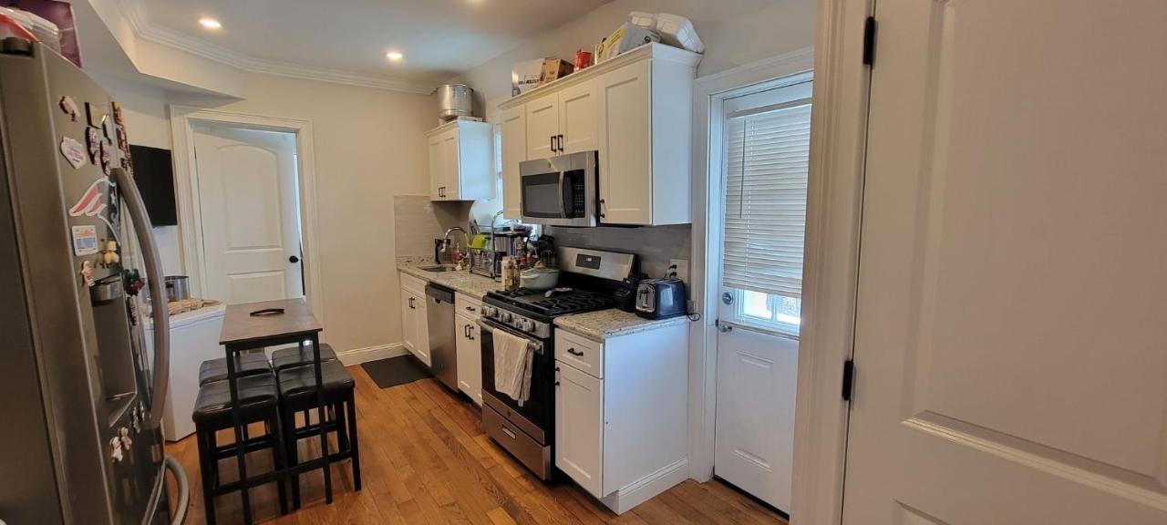 Private Bedroom Near 보스톤 외부 사진