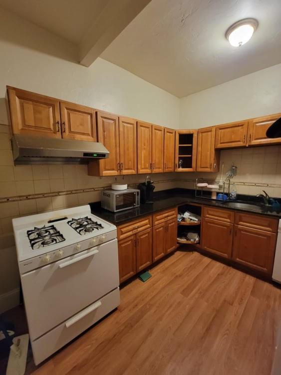 Private Bedroom Near 보스톤 외부 사진
