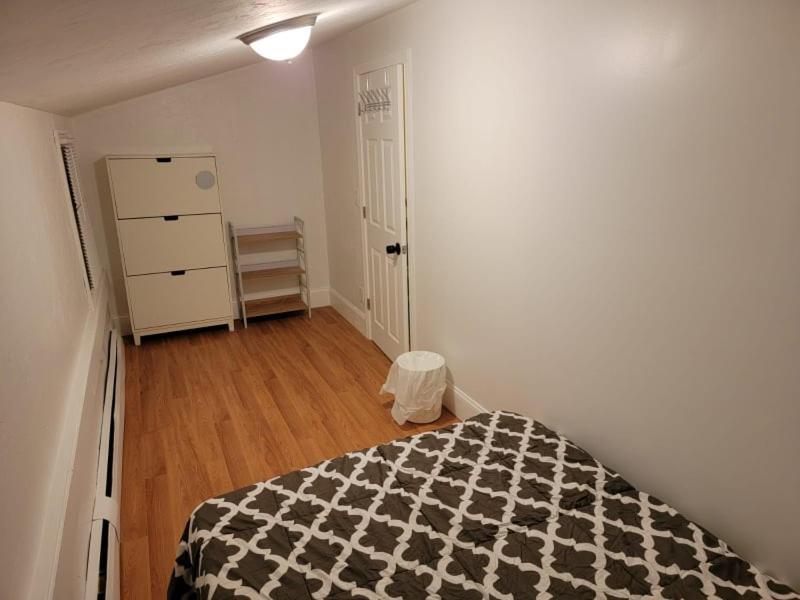 Private Bedroom Near 보스톤 외부 사진
